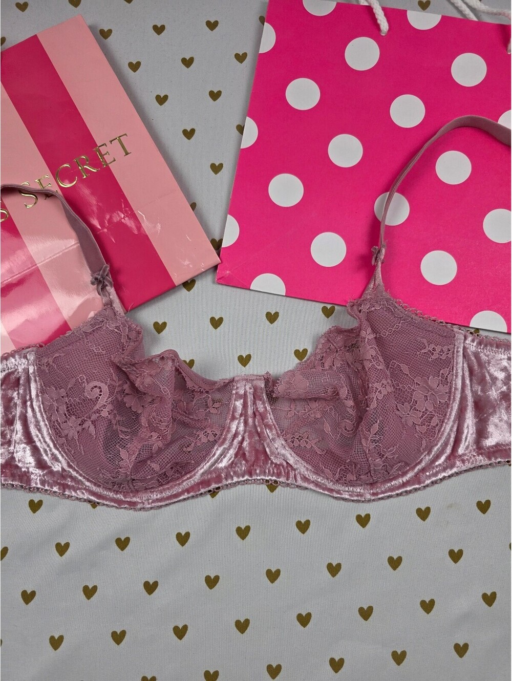 Victorias Secret  Dream Angels Velvet Push Up Bra without padding 34DD